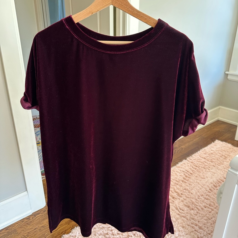 Oversized velvet top